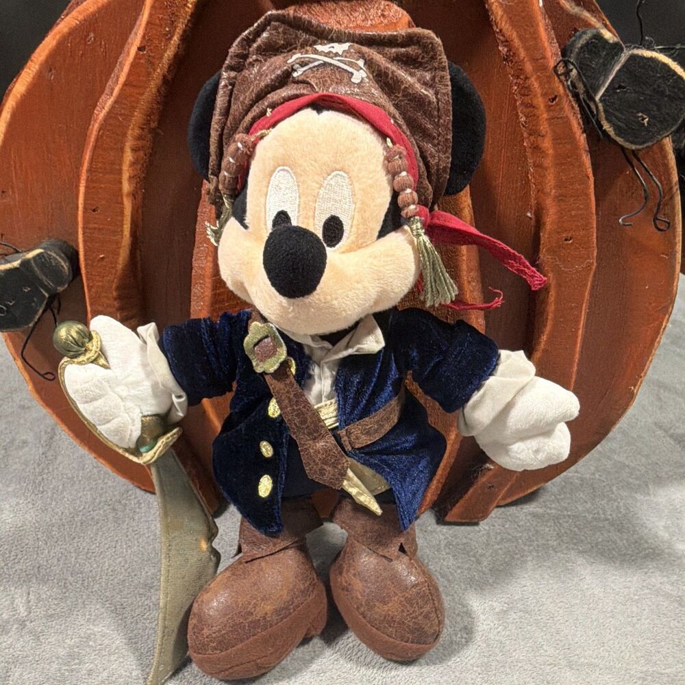 Pirates of The Caribbean: Disney Mickey. Brand New. Jack Sparrow